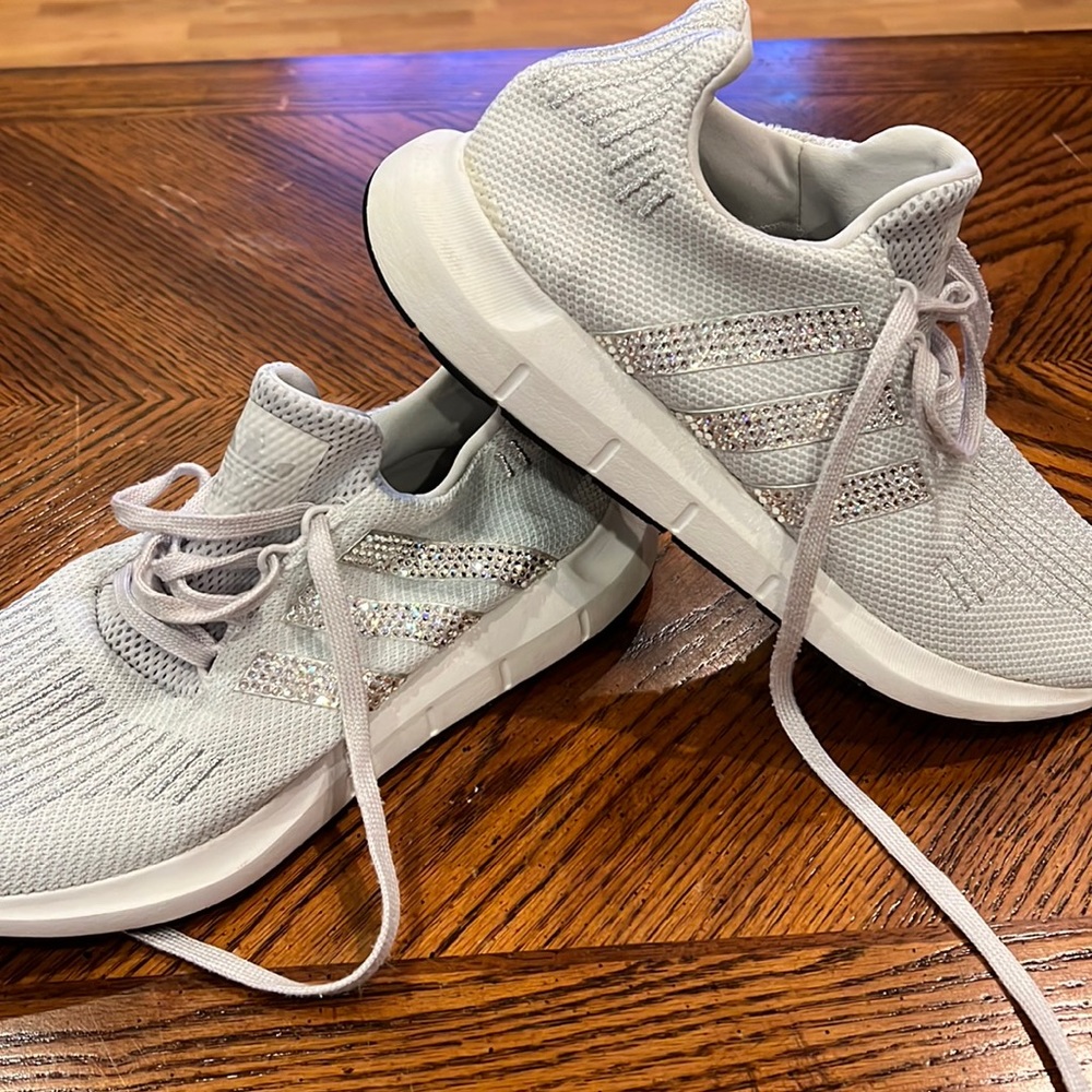 Adidas Swift Run
